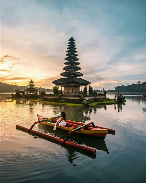 Pura Ulun Danu Beratan, Bali